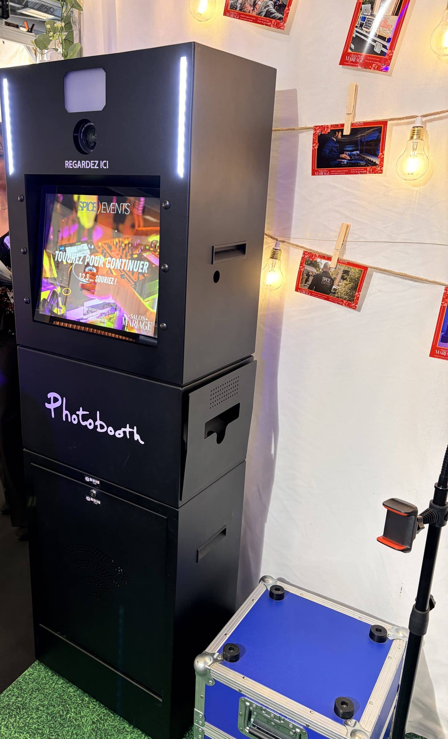 Borne photobooth sur le stand du salon